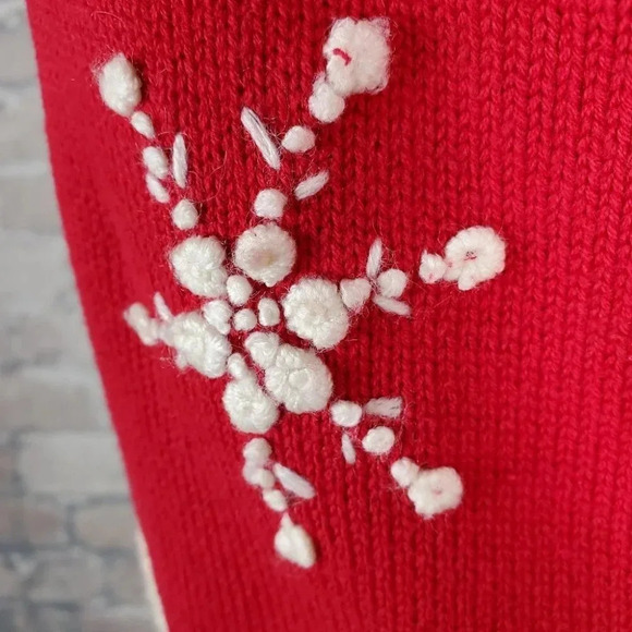 Vintage 90s Embroidered Knit Full Zip Vest Polar Bears Red Large cleo - Picture 12 of 15